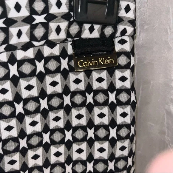 Calvin Klein crop pants - Picture 3 of 5